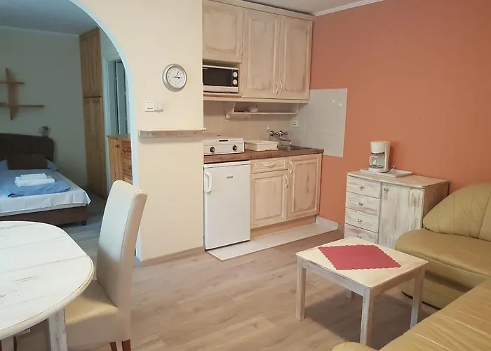 Marie Megujult - Renewed Apartament